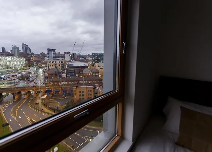 Live In Sky Penthouse *