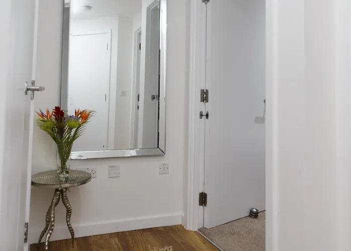 Live In Sky Penthouse * Leeds (West Yorkshire)