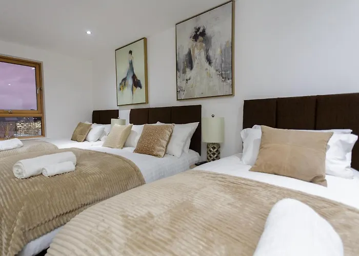 Live In Sky Penthouse Apartment *