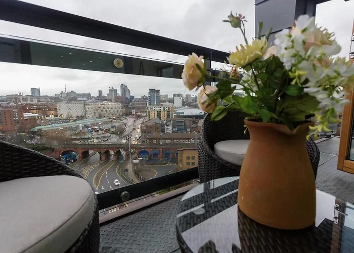 Live In Sky Penthouse Лідс