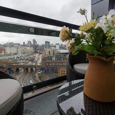 Live In Sky Penthouse Leeds (West Yorkshire)